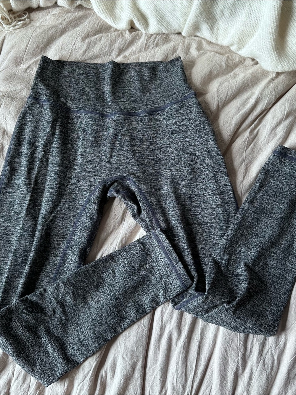 P'tula bare leggings Charcoal Heather High-Waist